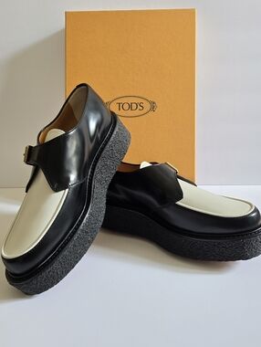 TOD'S Leather Loafer Shoes Size 39.5 Black White